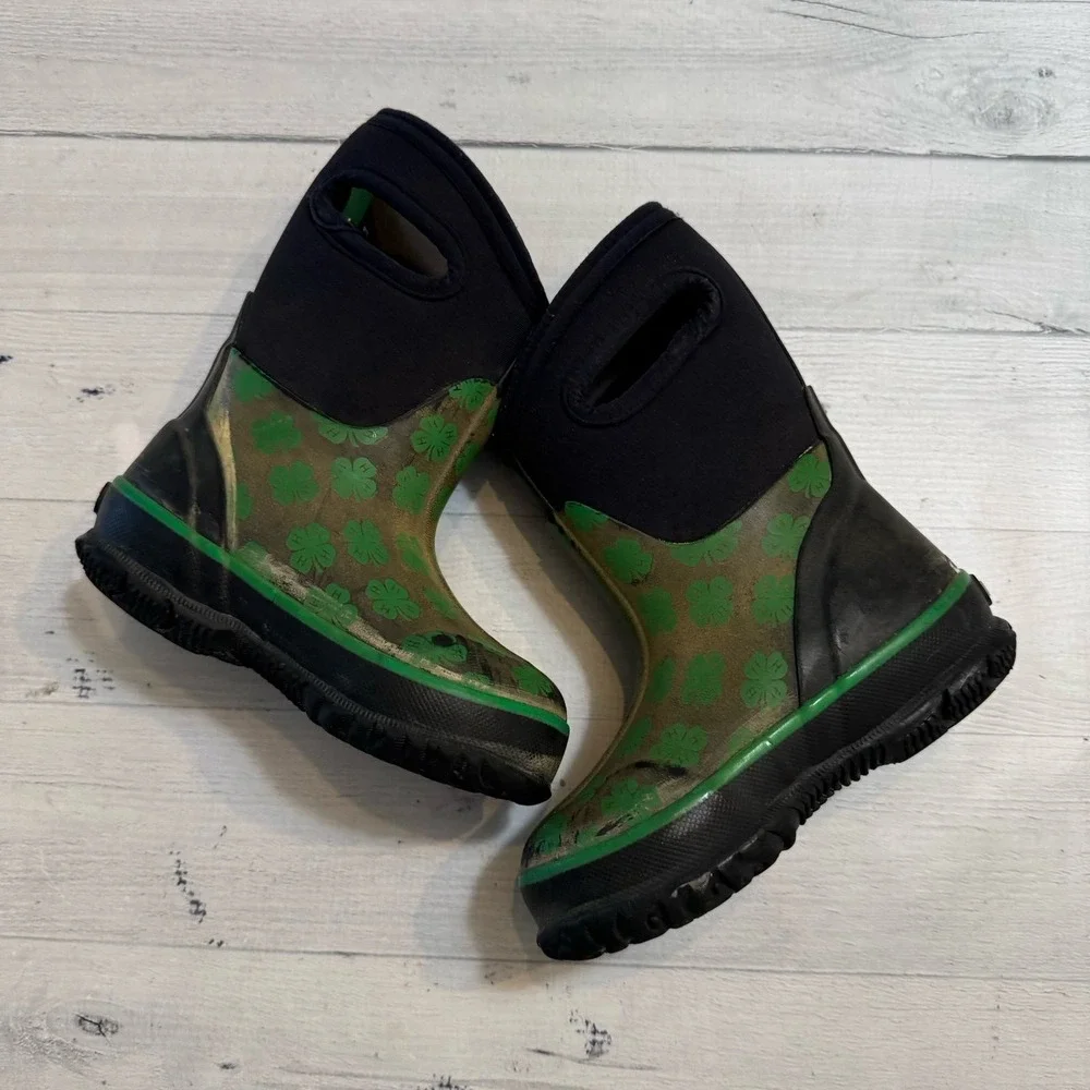 Bogs kids classic 4H snow boot little kids size 8